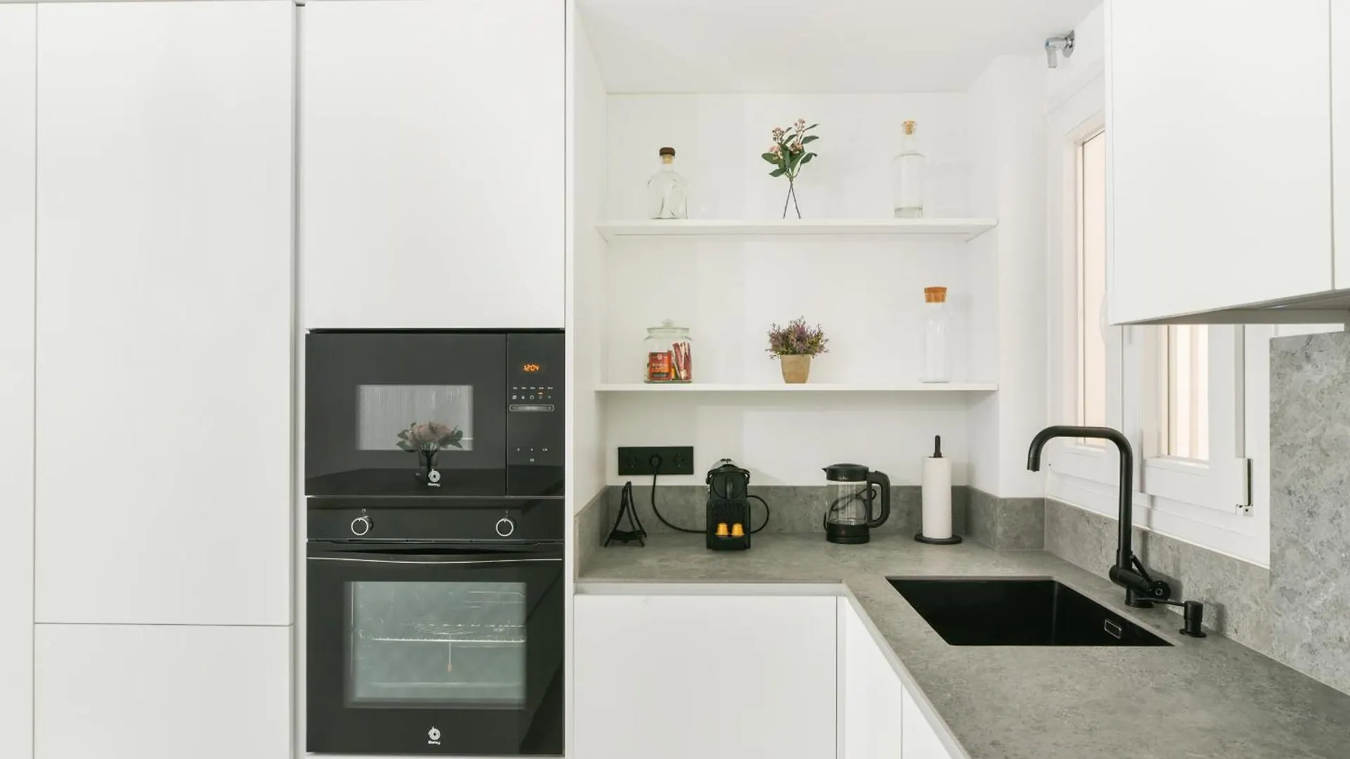 Apartman Magnificent- 2Bd 2Bth- City Center Málaga